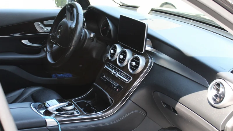 2016 Mercedes-Benz GLC300W 3