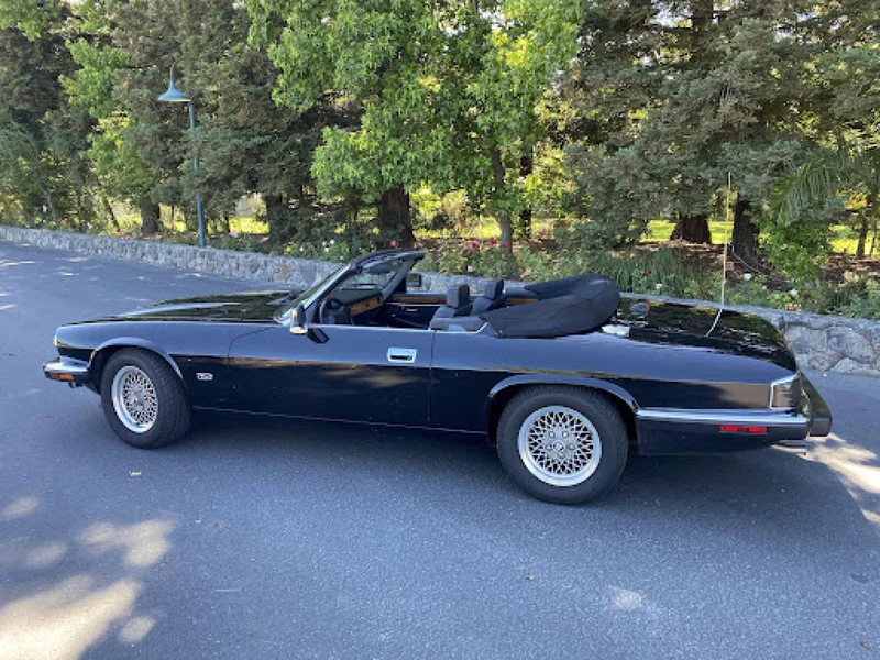 1993 Jaguar Xjs 4