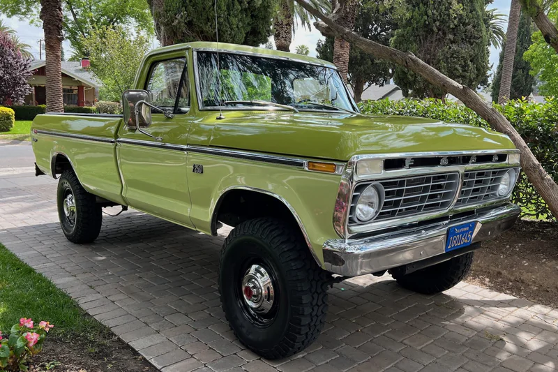 1975 Ford F-250 in Riverside 2