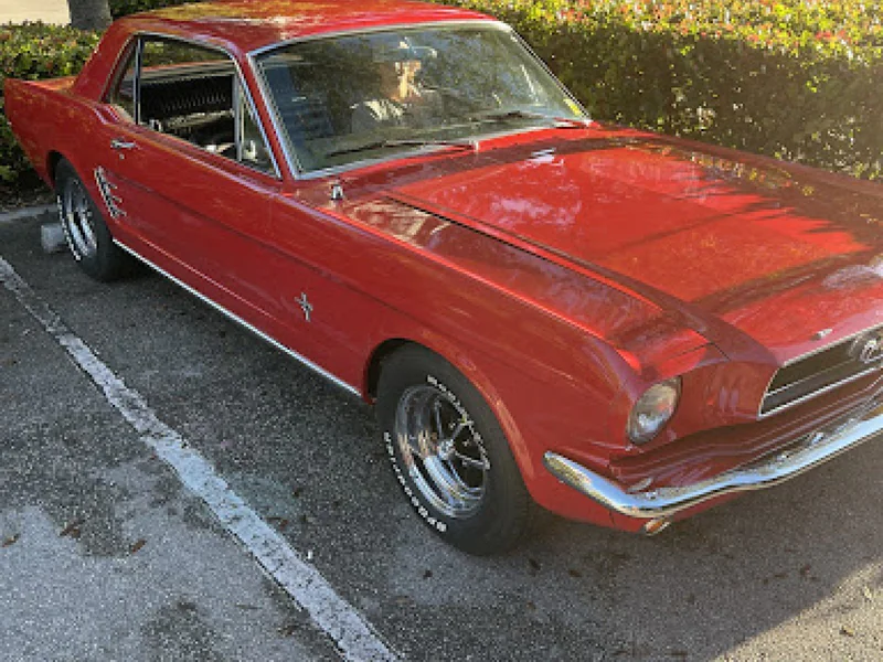 1965 Ford Mustang 2