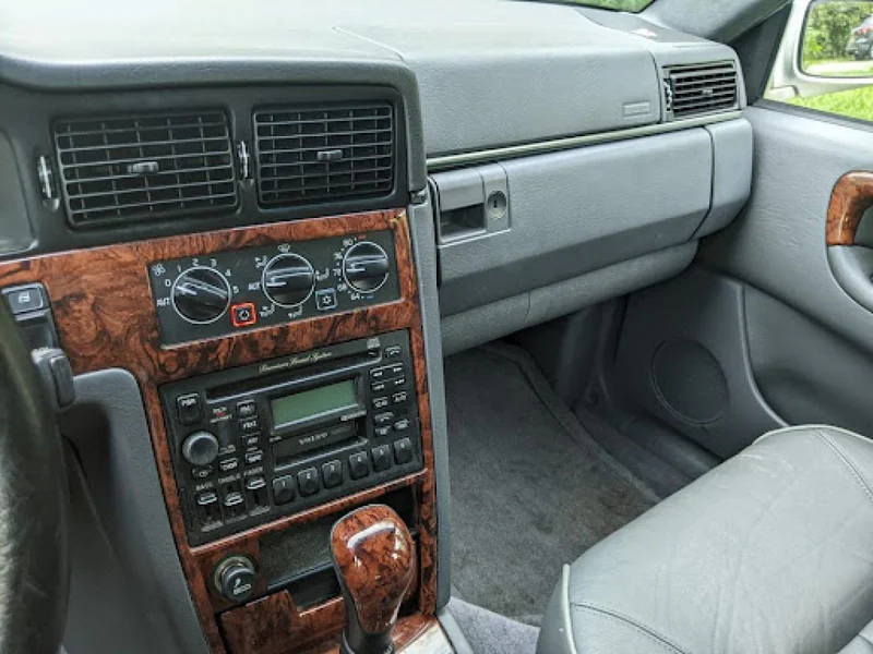 1998 Volvo V90 8