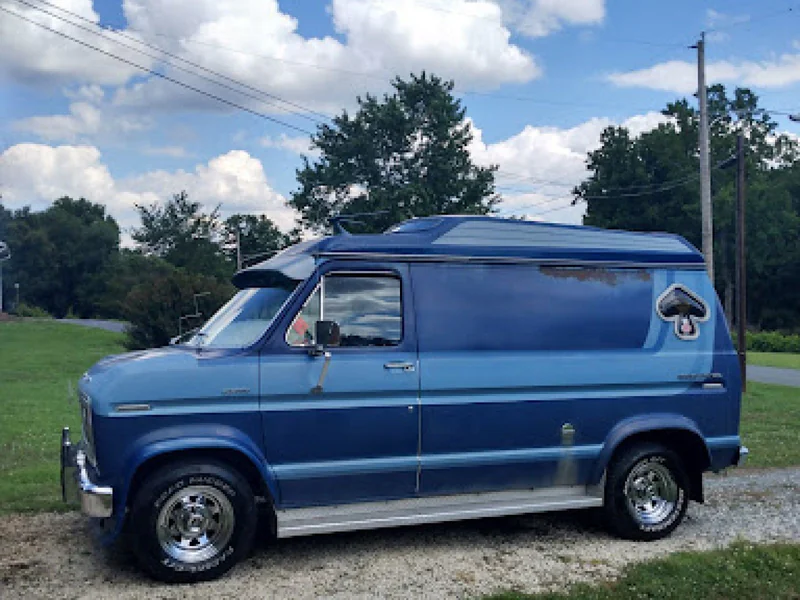 1977 Ford E-150 Custom 2
