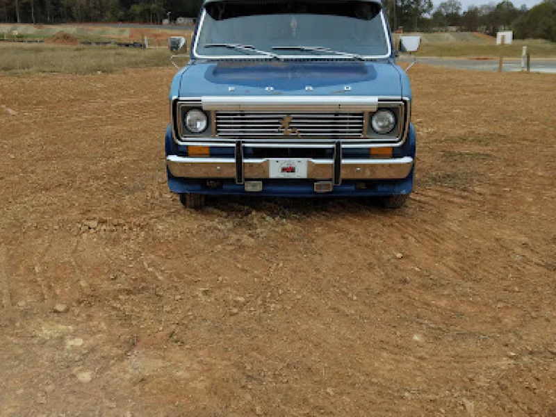 1977 Ford E-150 Custom 5