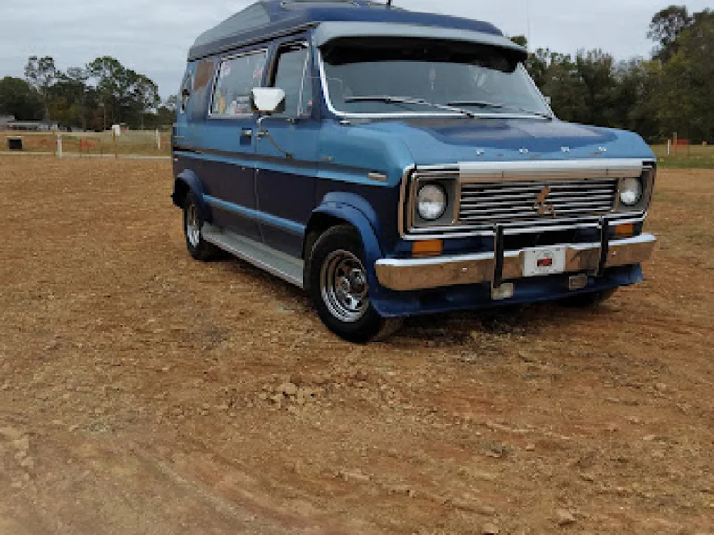 1977 Ford E-150 Custom 10