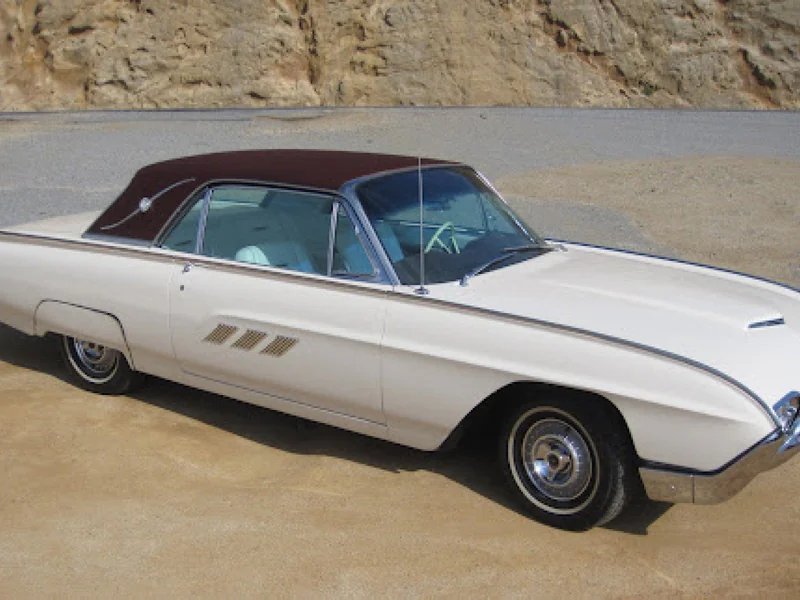 1963 Ford Thunderbird