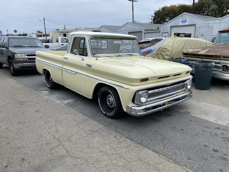 1965 Chevrolet C10 Deluxe Fleetside