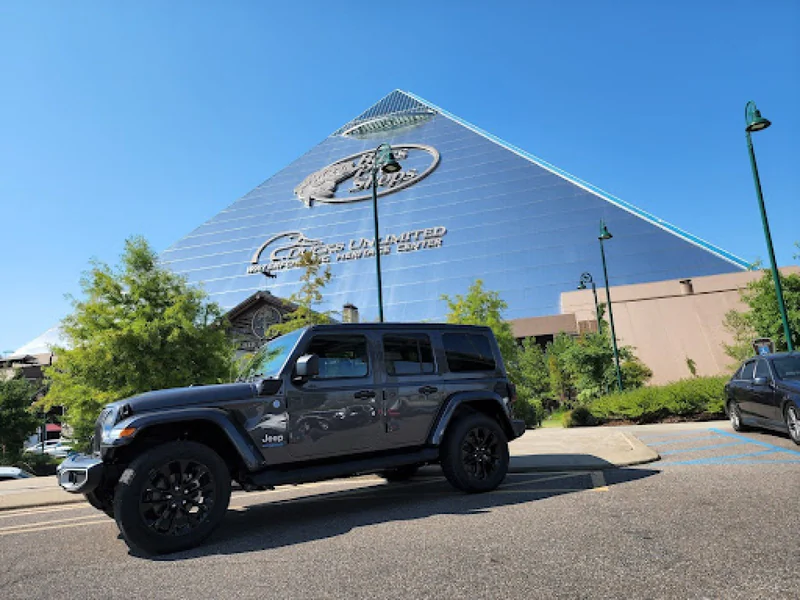 2022 Jeep Sahara 9