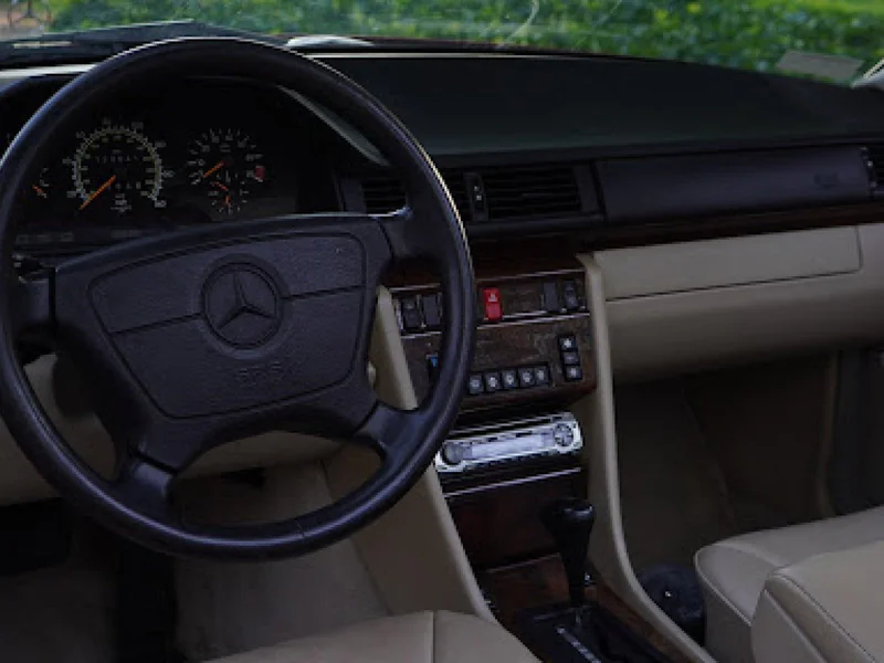 1995 Mercedes-Benz E320 Cabriolet