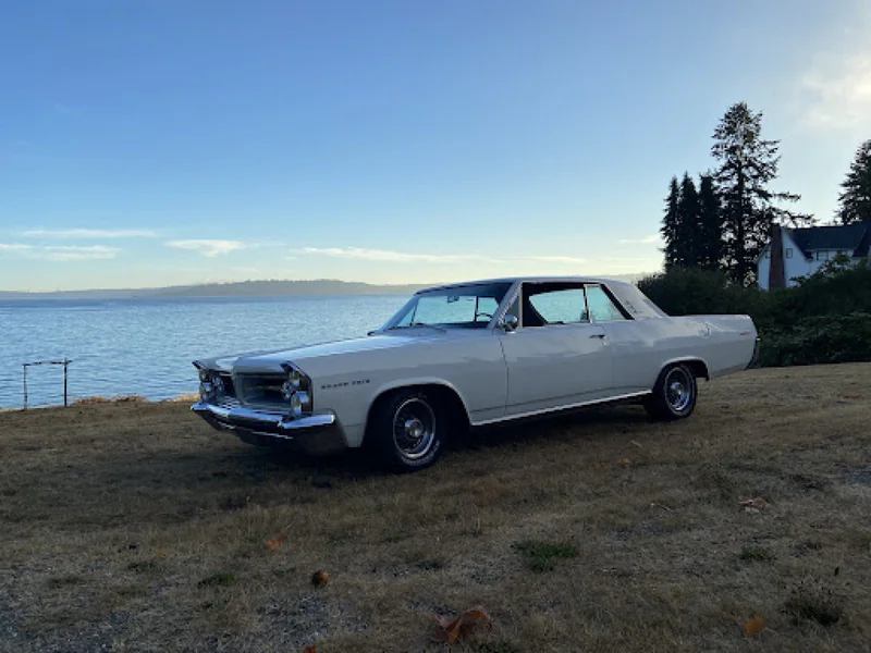 1963 Pontiac Grand Prix 3
