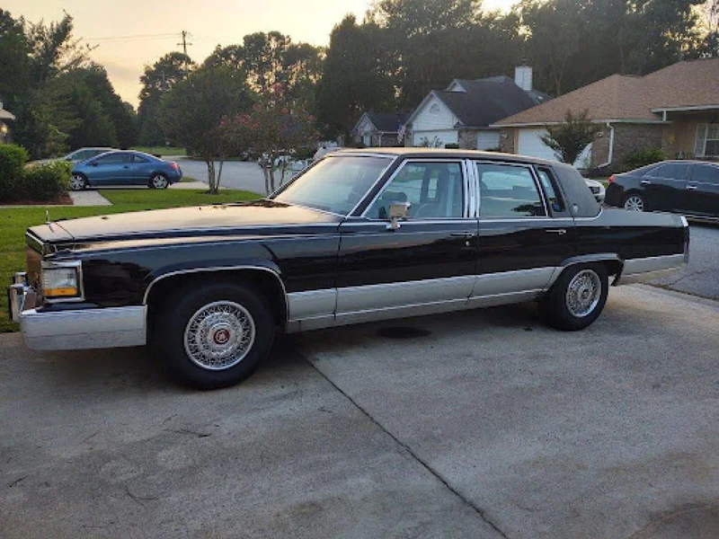 1991 Cadillac Brougham 2