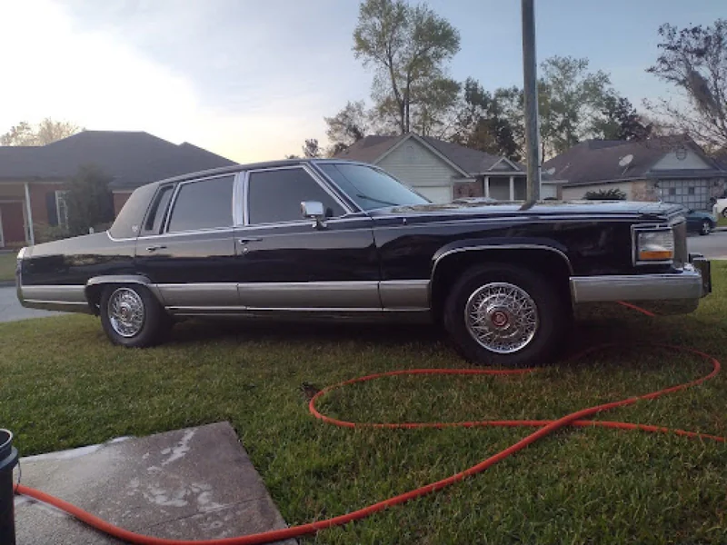1991 Cadillac Brougham 3