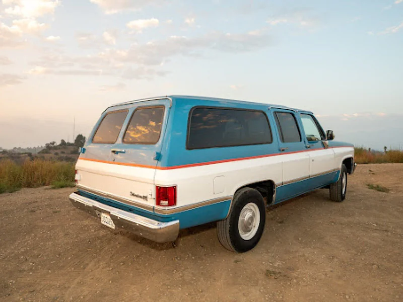 1989 GMC Suburban 4