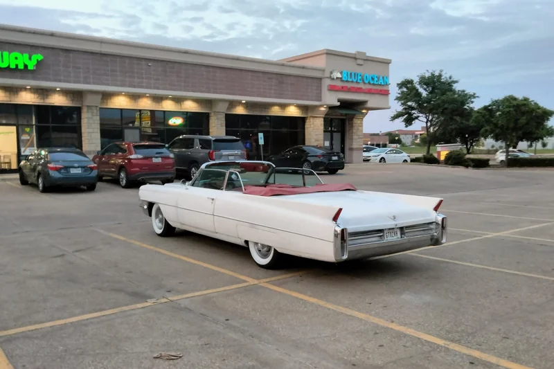 1963 Cadillac DeVille convertible 12