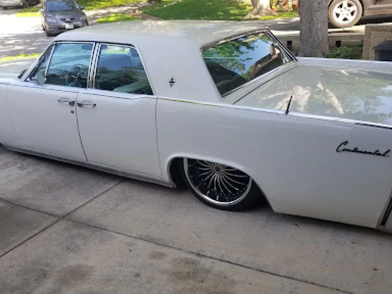 1961 Lincoln Continental