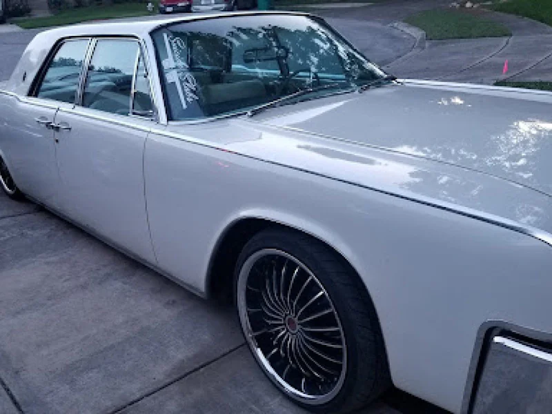 1961 Lincoln Continental