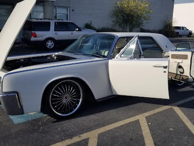 1961 Lincoln Continental