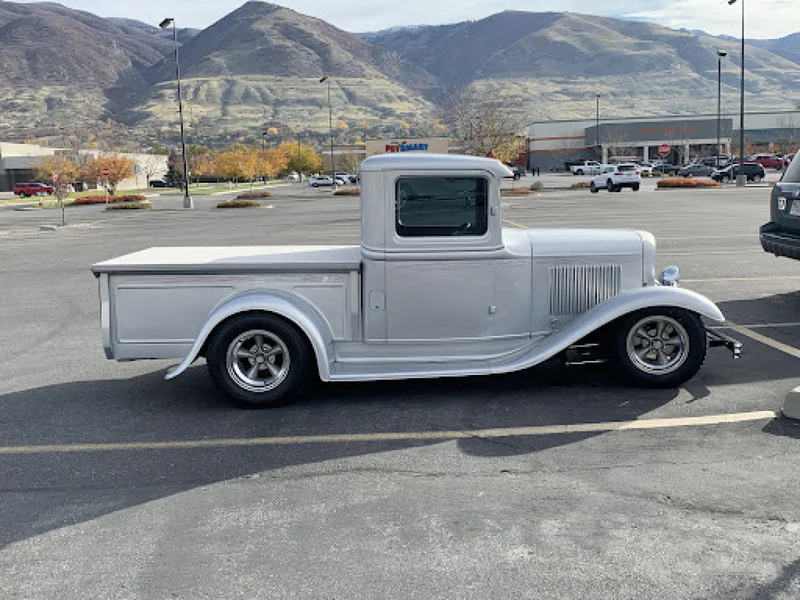 1932 Ford Pickup 3