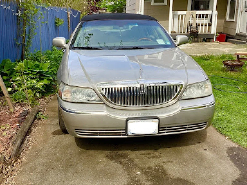 2009 Lincoln Town Car Signature Limited