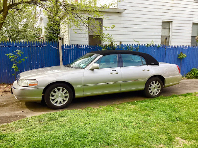 2009 Lincoln Town Car Signature Limited