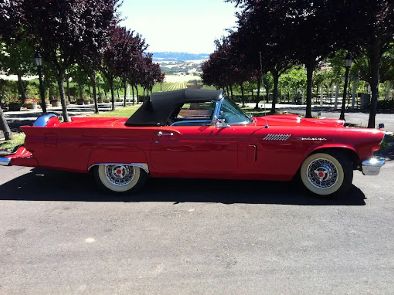 1957 Ford Thunderbird