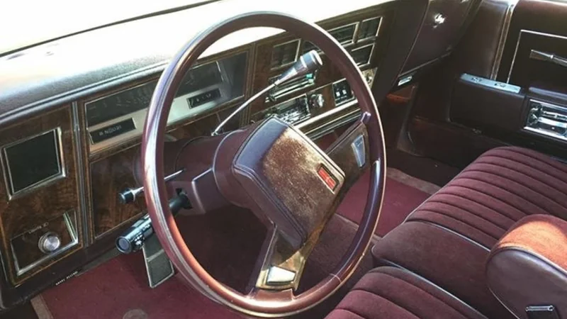1985 Oldsmobile Hearse in Ferndale 3
