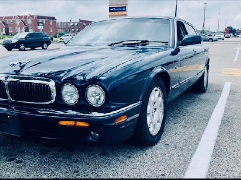 2000 Jaguar Xj8
