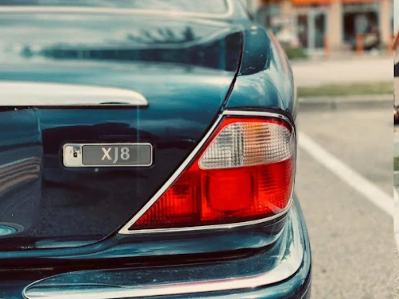 2000 Jaguar Xj8