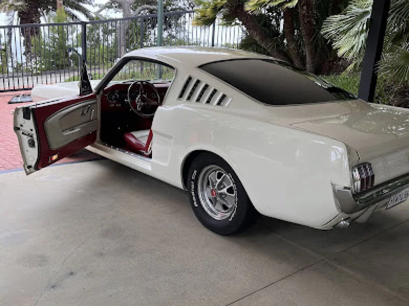 1965 Ford Mustang Fastback 9