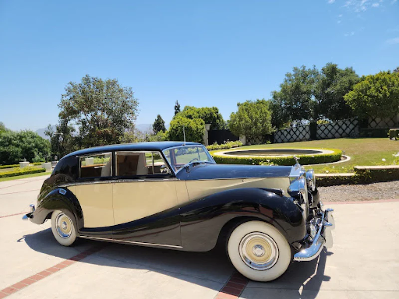 1956 Rolls-Royce Silver Wraith 2
