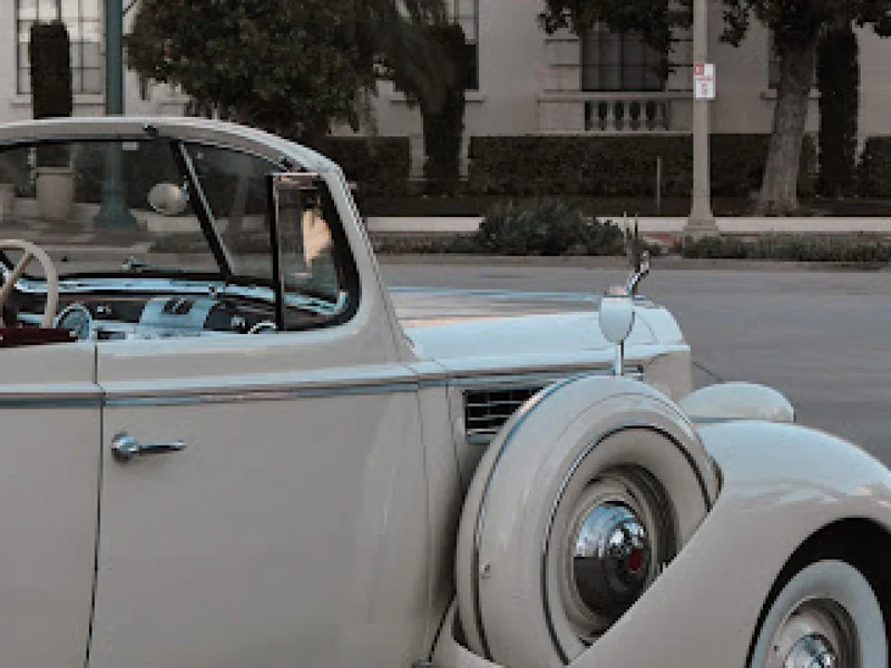 1939 Packard Super 8 Convertible Coupe 6