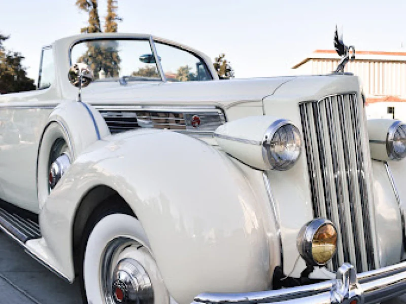 1939 Packard Super 8 Convertible Coupe 9