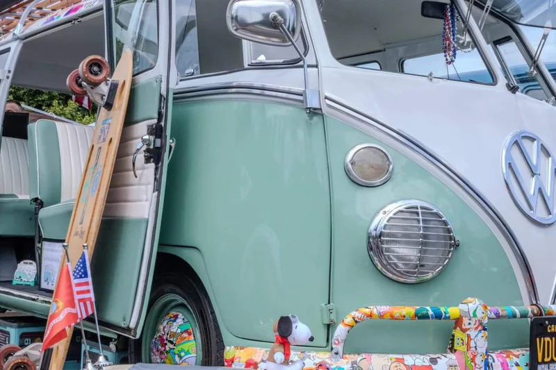 1963 Volkswagen Transporter Bus 13