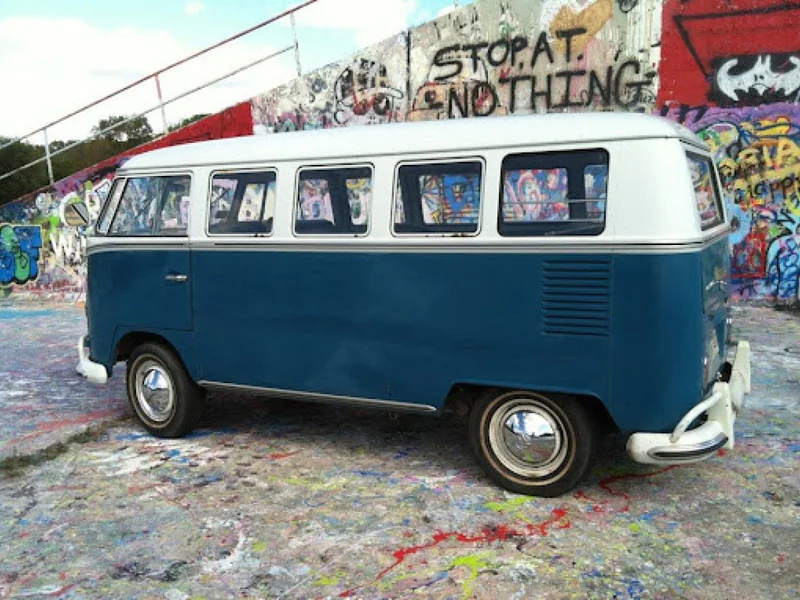 1967 Volkswagen 13 Window Deluxe 2