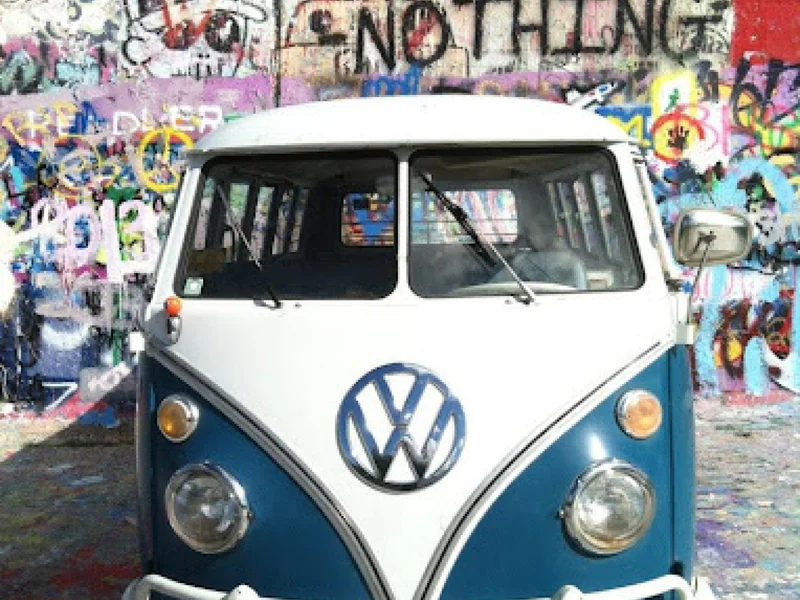 1967 Volkswagen 13 Window Deluxe 3
