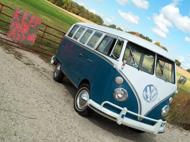 1967 Volkswagen 13 Window Deluxe 6