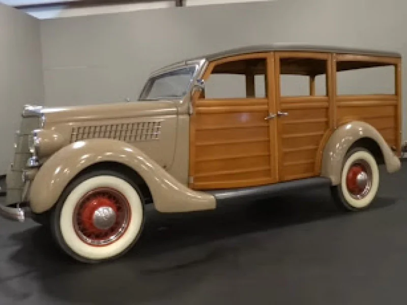 1935 Ford Woody 5