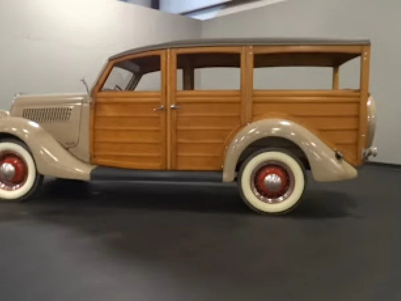 1935 Ford Woody 6