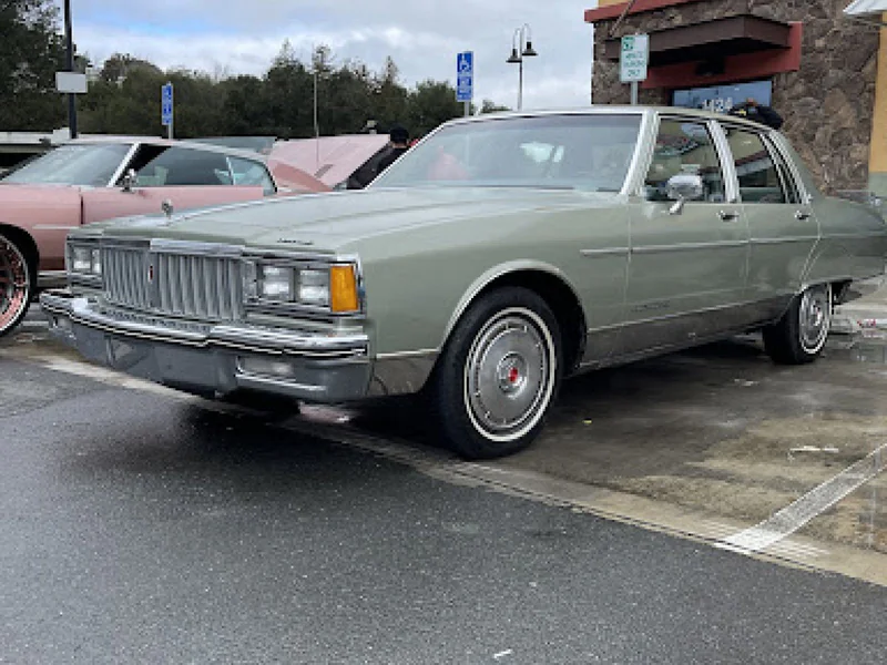 1986 Pontiac Parissiene 5