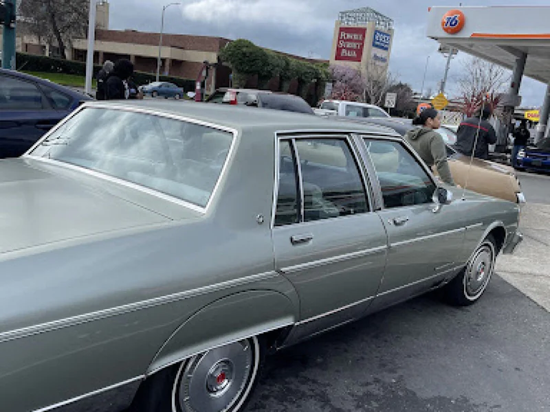 1986 Pontiac Parissiene 6