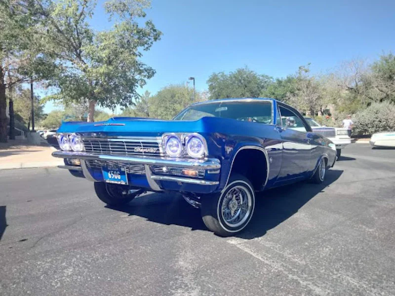1965 Chevrolet Impala 2