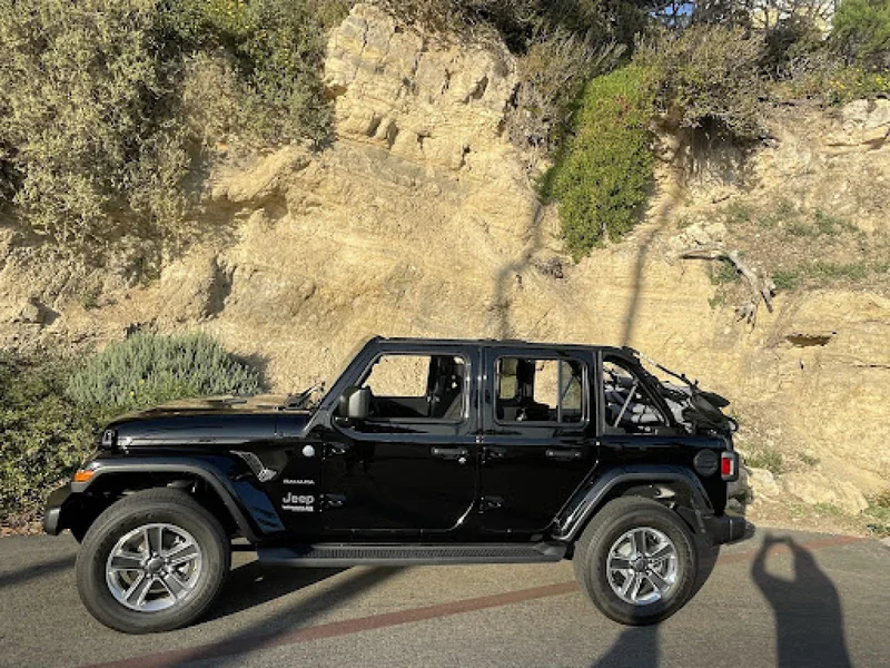 2022 Jeep Wrangler Black 6