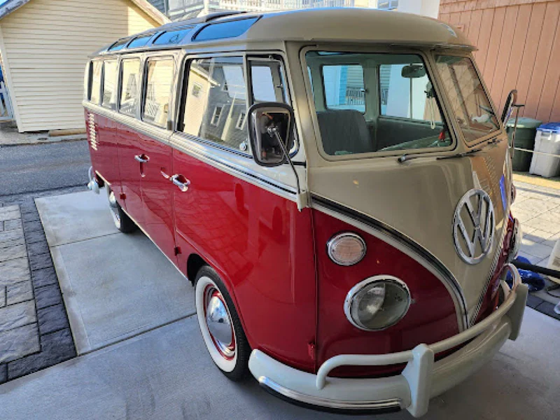 1965 Volkswagen Deluxe Transporter 21 Window 2