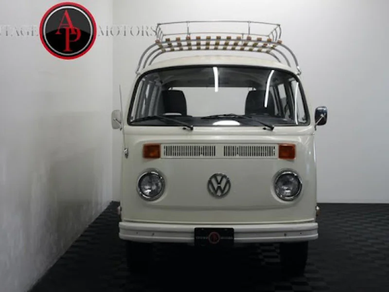 1973 Volkswagen Bay Window Bus Vintage