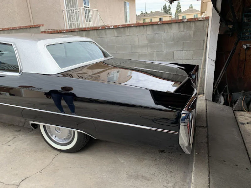 1966 Cadillac Coupe Deville 2