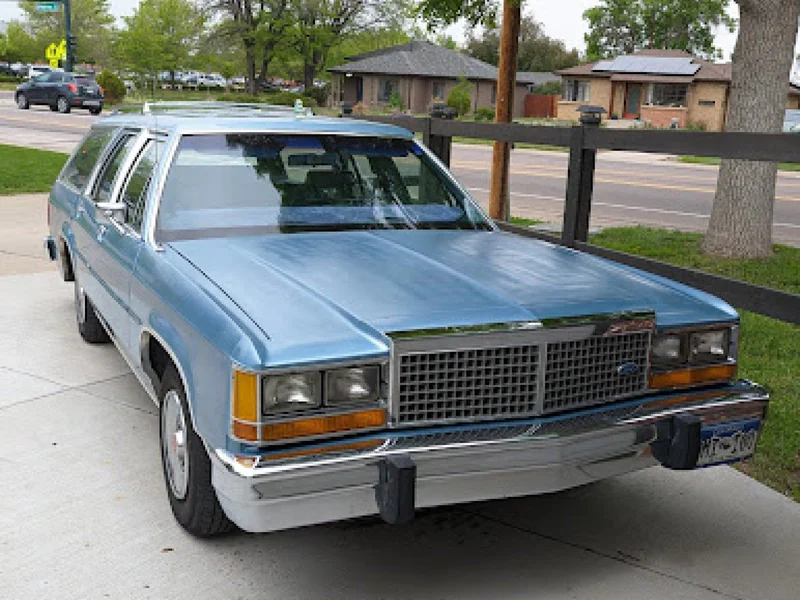 1982 Ford Ltd 2