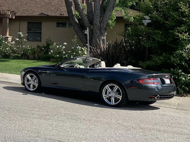 2009 Aston Martin Db9 4