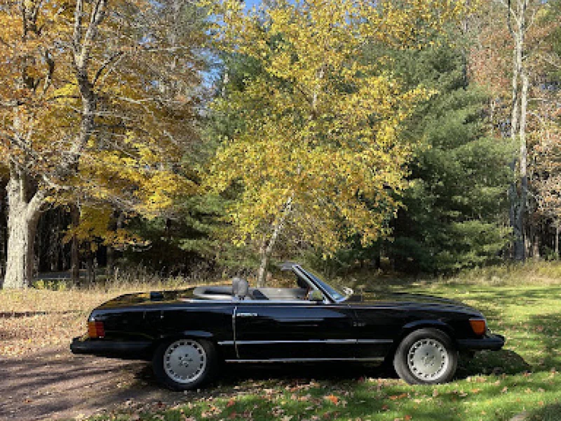 1985 Mercedes-Benz 380 SL 13