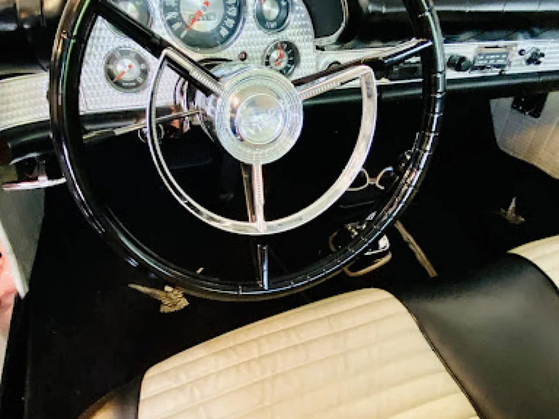 1957 Ford Thunderbird