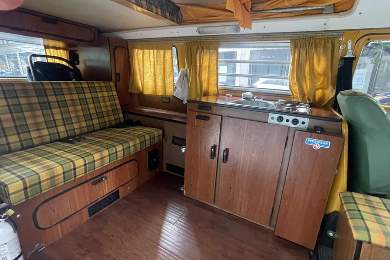 1976 Volkswagen Combi Westfalia 7