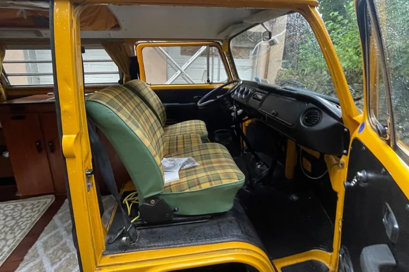1976 Volkswagen Combi Westfalia 10